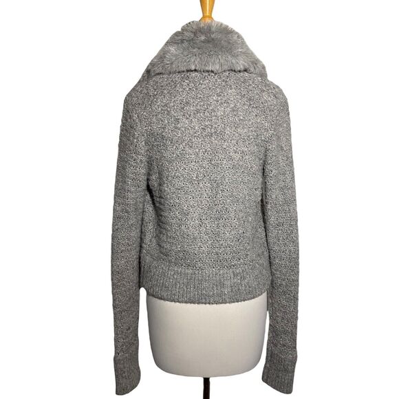 Pandemonium Women's Knit Cropped Grey Cardigan Jacket Size M Faux Fur Collar - Picture 3 of 10